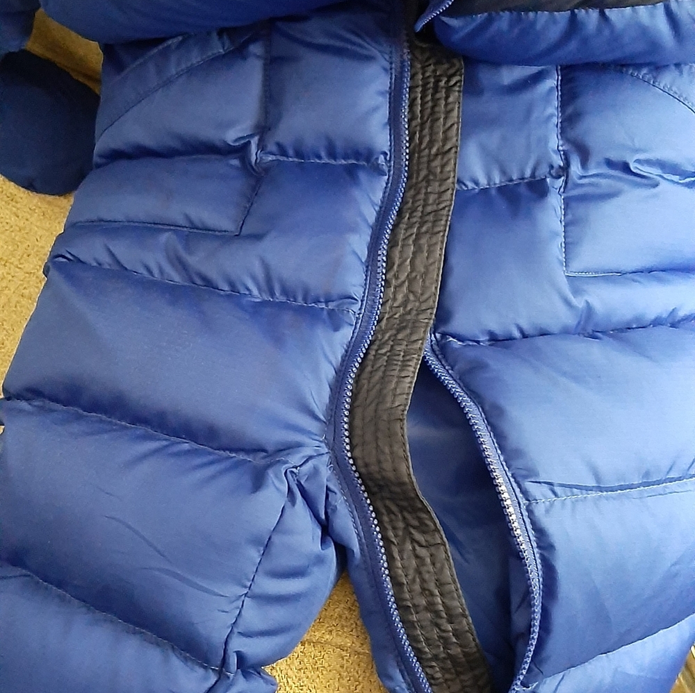 RALPH LAUREN KIDS BOYS COAT.SZ::9 MONTHS..note:: this boys coat is like new but.